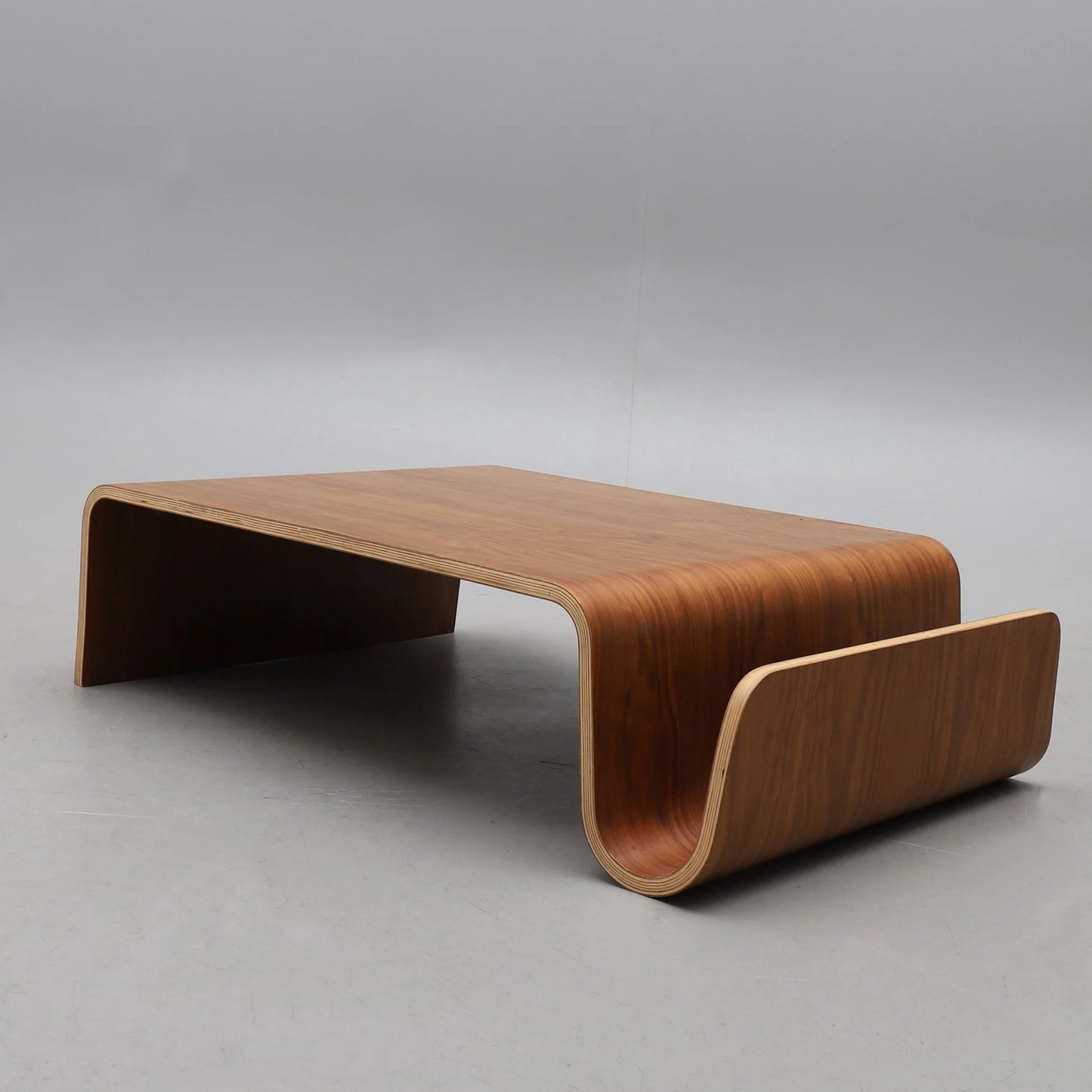 Nami Table